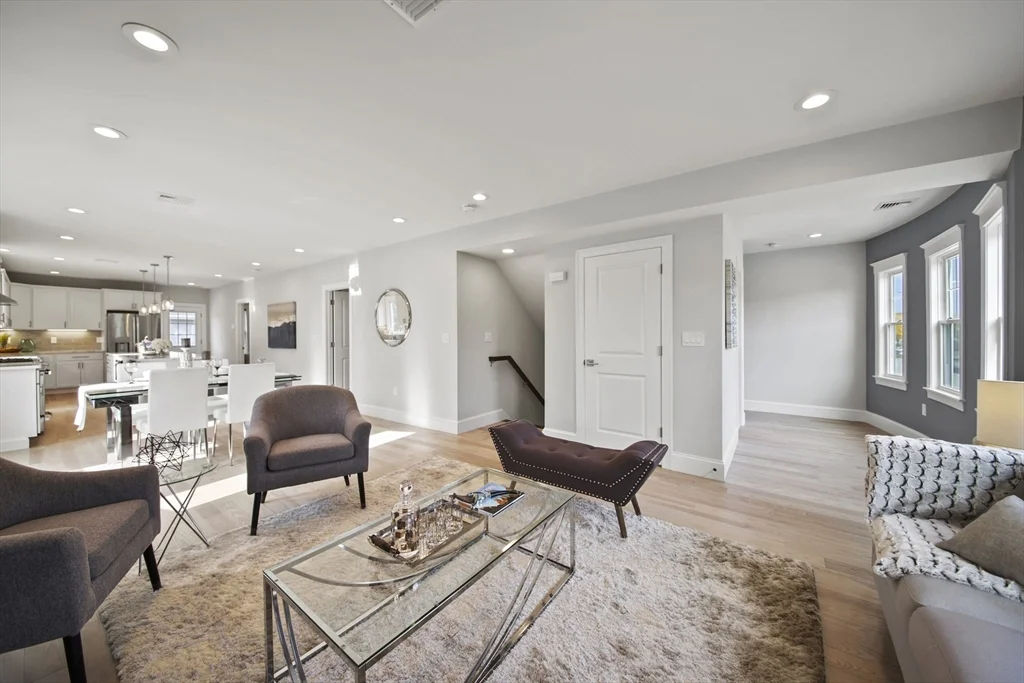 4 bed, 2 bath apartment for rent at 80 Massachusetts Ave Unit 80, Arlington — photo 4 of 41