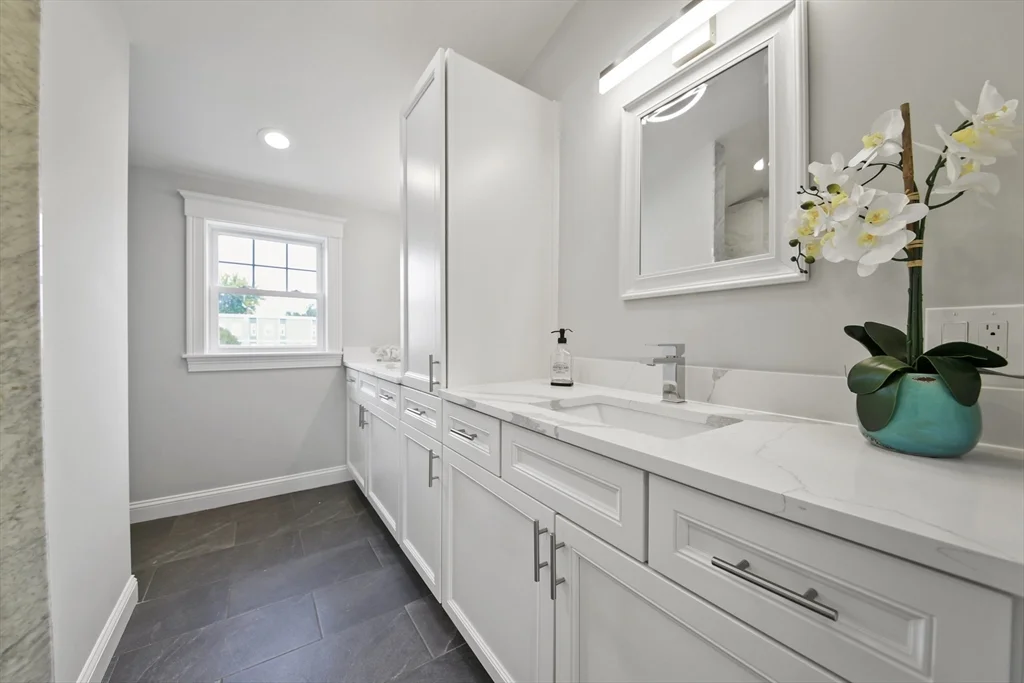 4 bed, 2 bath apartment for rent at 80 Massachusetts Ave Unit 80, Arlington — photo 33 of 41