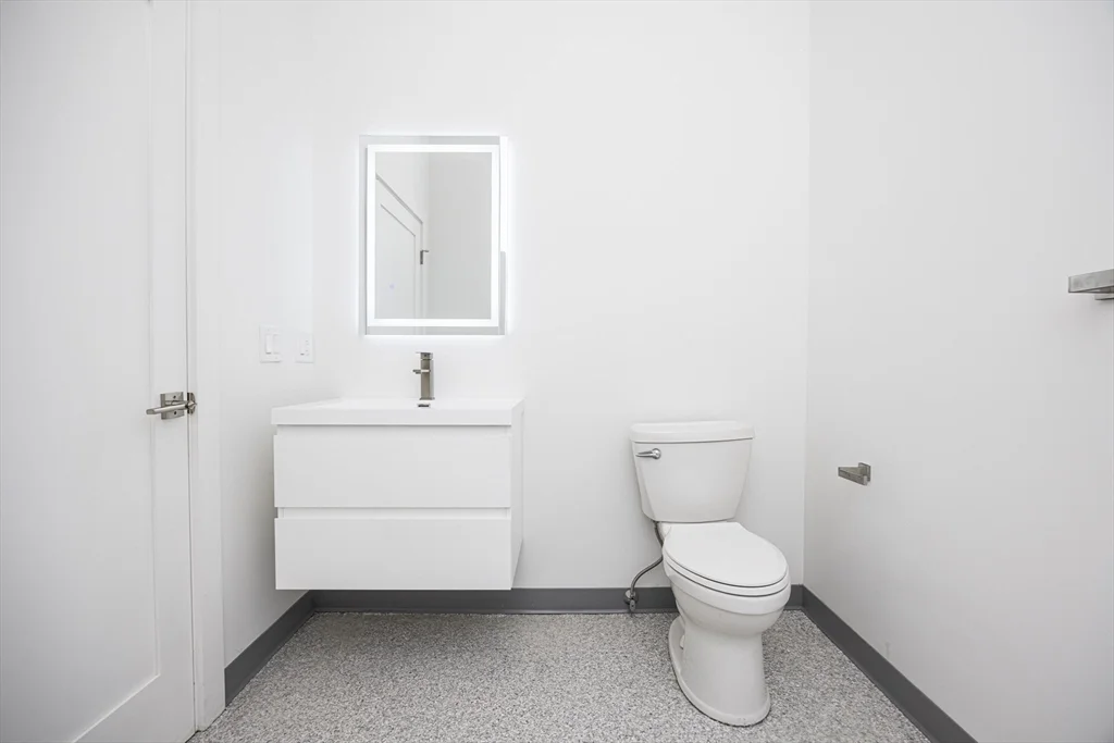 Studio bed, 1 bath apartment for rent at 80 Middlesex St Unit 104, Lowell — photo 16 of 21