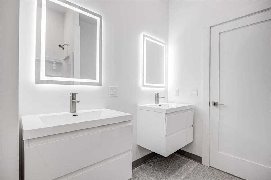 2 bed, 2 bath apartment for rent at 80 Middlesex St Unit 206, Lowell — photo 16 of 24