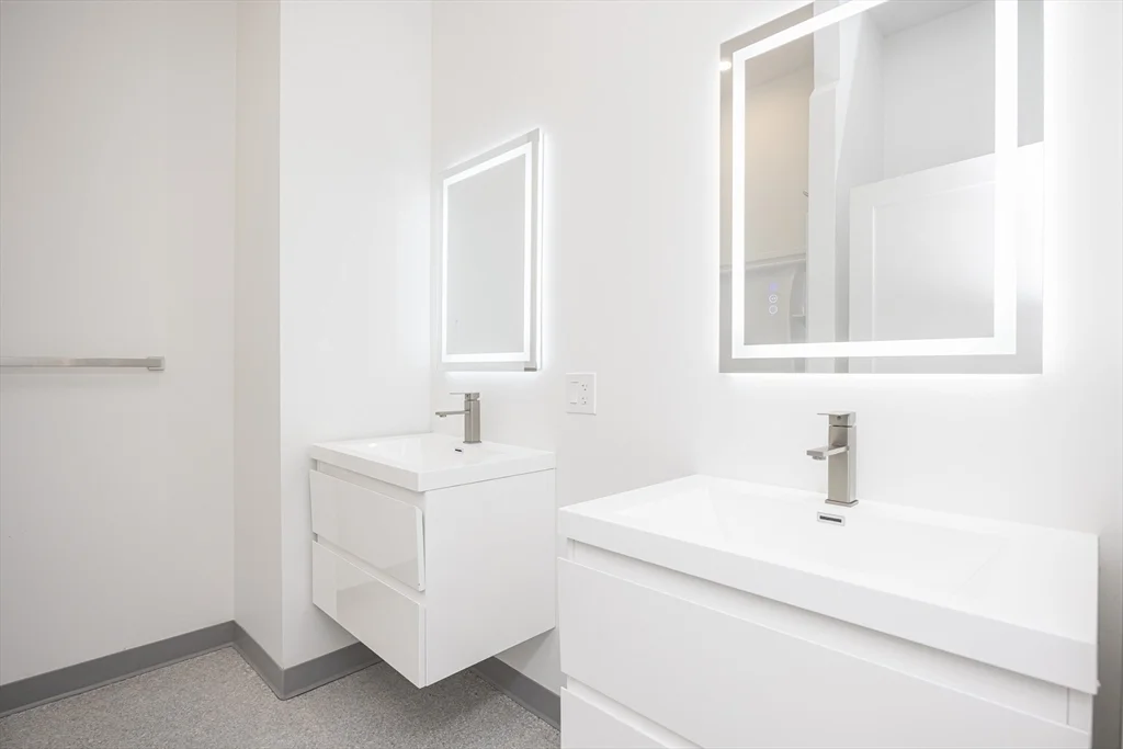 2 bed, 2 bath apartment for rent at 80 Middlesex St Unit 206, Lowell — photo 17 of 24
