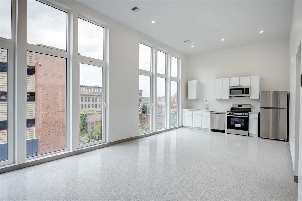 1 bed, 1 bath apartment for rent at 80 Middlesex St Unit 304, Lowell — photo 1 of 22