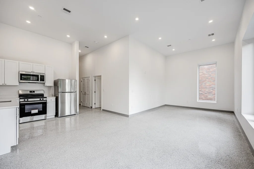 2 bed, 2 bath apartment for rent at 80 Middlesex St Unit 306, Lowell