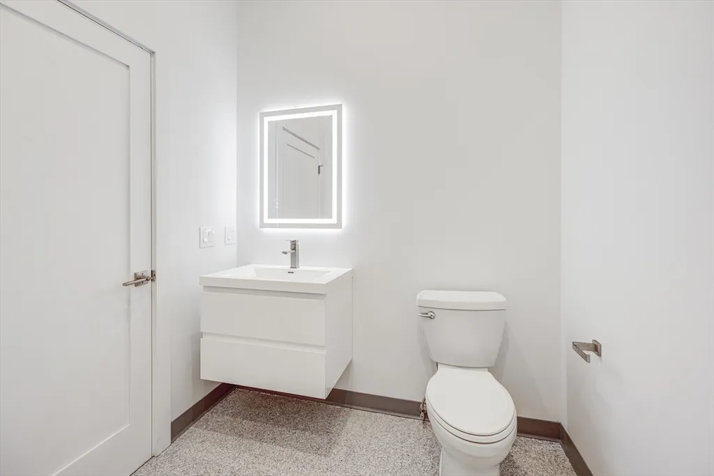 Studio bed, 1 bath apartment for rent at 80 Middlesex St Unit 309, Lowell — photo 16 of 21