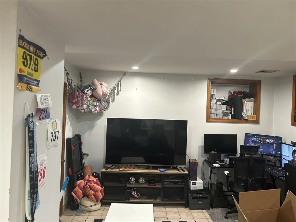 2 bed, 1 bath apartment for rent at 80 Mount Pleasant Ave Unit B, Roxbury — photo 4 of 8