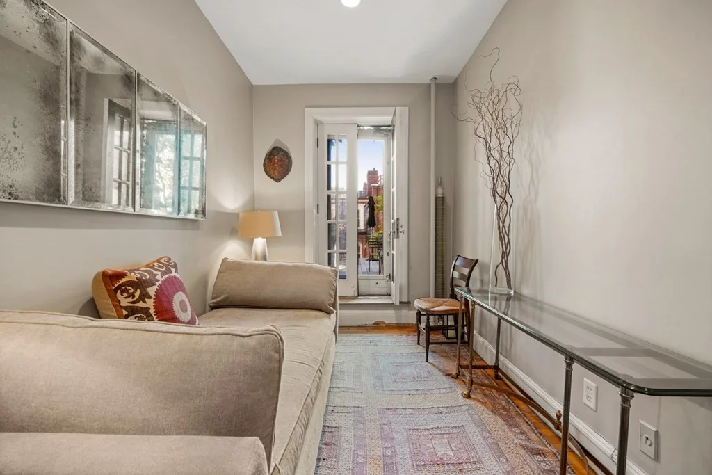 2 bed, 1 bath apartment for rent at 80 Mt Vernon St Unit 8, Beacon Hill — photo 18 of 26