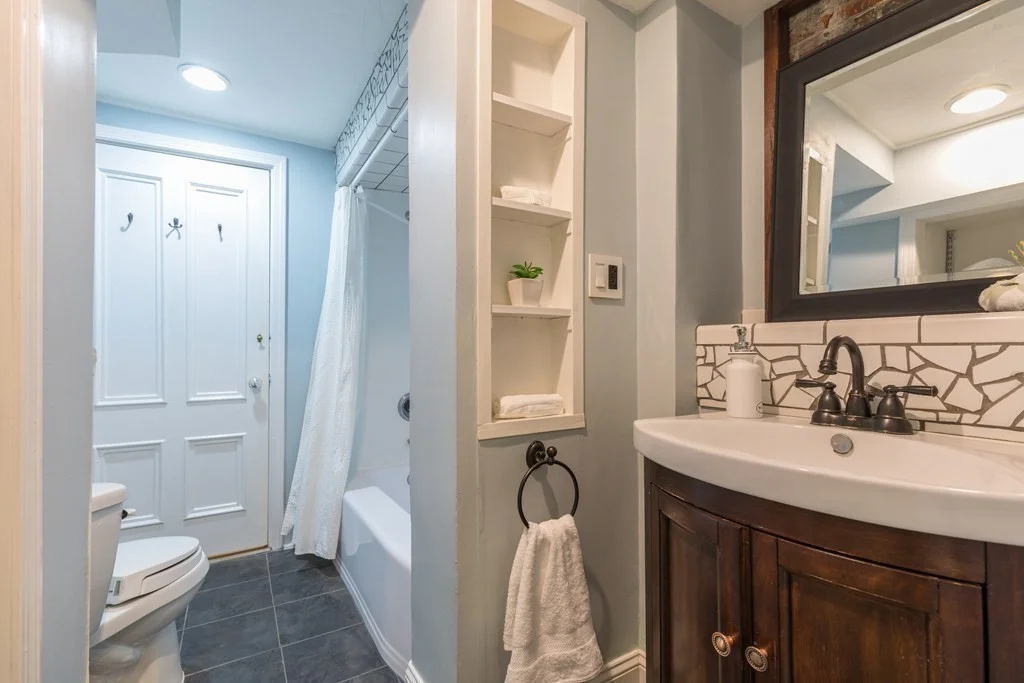 1 bed, 1 bath apartment for rent at 80 Mt Vernon Unit 3, Beacon Hill — photo 6 of 7