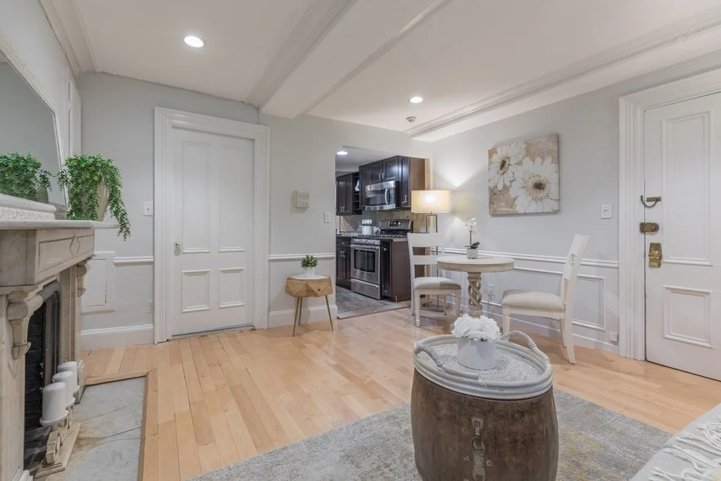 1 bed, 1 bath apartment for rent at 80 Mt Vernon Unit 3, Beacon Hill — photo 2 of 7