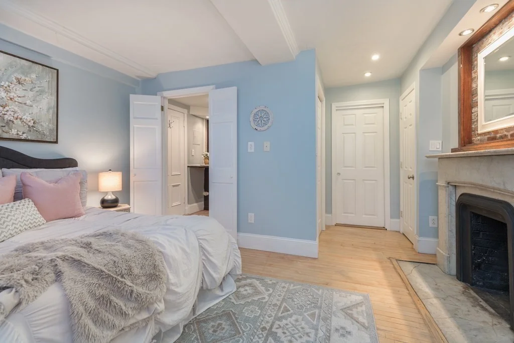 1 bed, 1 bath apartment for rent at 80 Mt Vernon Unit 3, Beacon Hill — photo 3 of 7