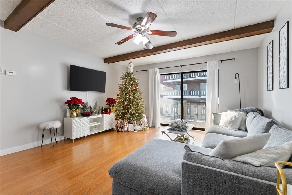 2 bed, 1 bath apartment for rent at 80 N Warren St Unit 2D, Woburn — photo 4 of 19