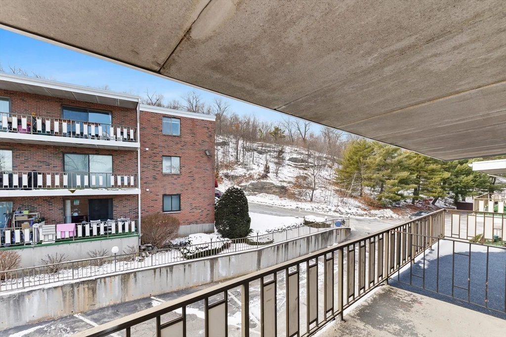 2 bed, 1 bath apartment for rent at 80 N Warren St Unit 2D, Woburn — photo 16 of 19