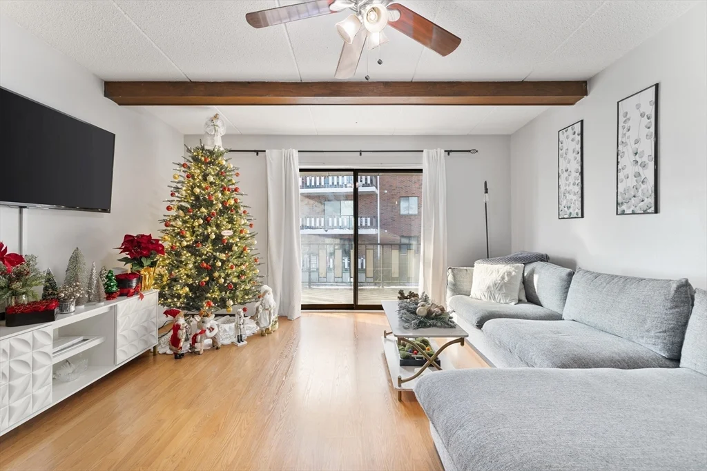 2 bed, 1 bath apartment for rent at 80 N Warren St Unit 2D, Woburn — photo 3 of 19