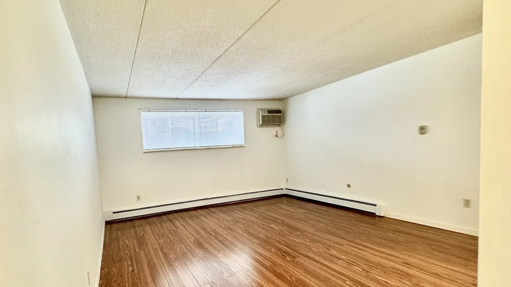 2 bed, 1 bath apartment for rent at 80 N Warren St Unit 7, Woburn — photo 9 of 20