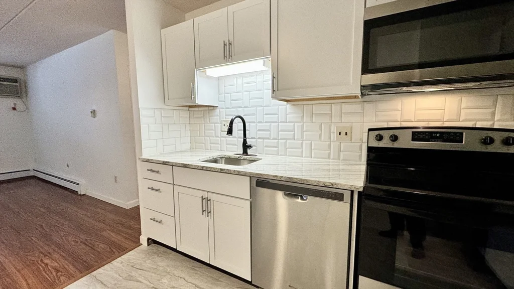 2 bed, 1 bath apartment for rent at 80 N Warren St Unit 7, Woburn — photo 6 of 20