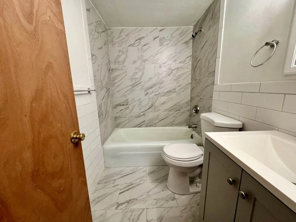 2 bed, 1 bath apartment for rent at 80 N Warren St Unit 7, Woburn — photo 11 of 20