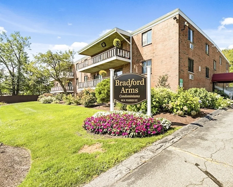 2 bed, 1 bath apartment for rent at 80 N Warren St Unit 7, Woburn — photo 2 of 20