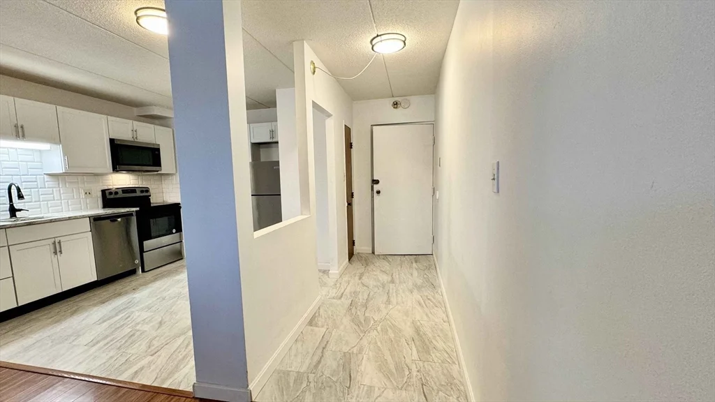 2 bed, 1 bath apartment for rent at 80 N Warren St Unit 7, Woburn — photo 3 of 20