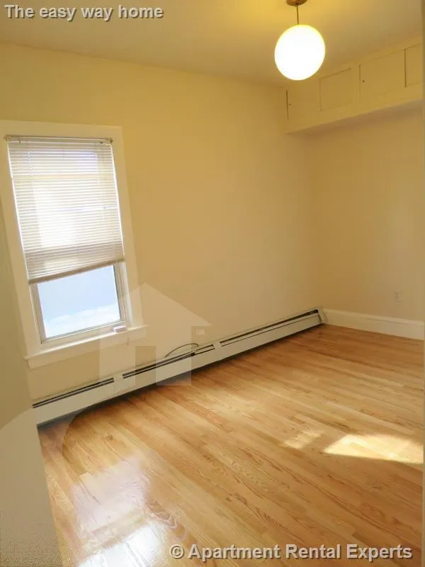 3 bed, 1 bath apartment for rent at 80 Newbury St Unit 1, Davis Square — photo 6 of 11