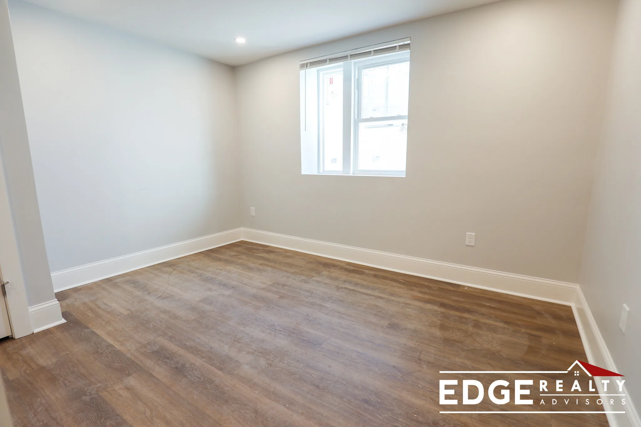 5 bed, 3 bath apartment for rent at 80 North Beacon St Unit 2, Allston — photo 10 of 12