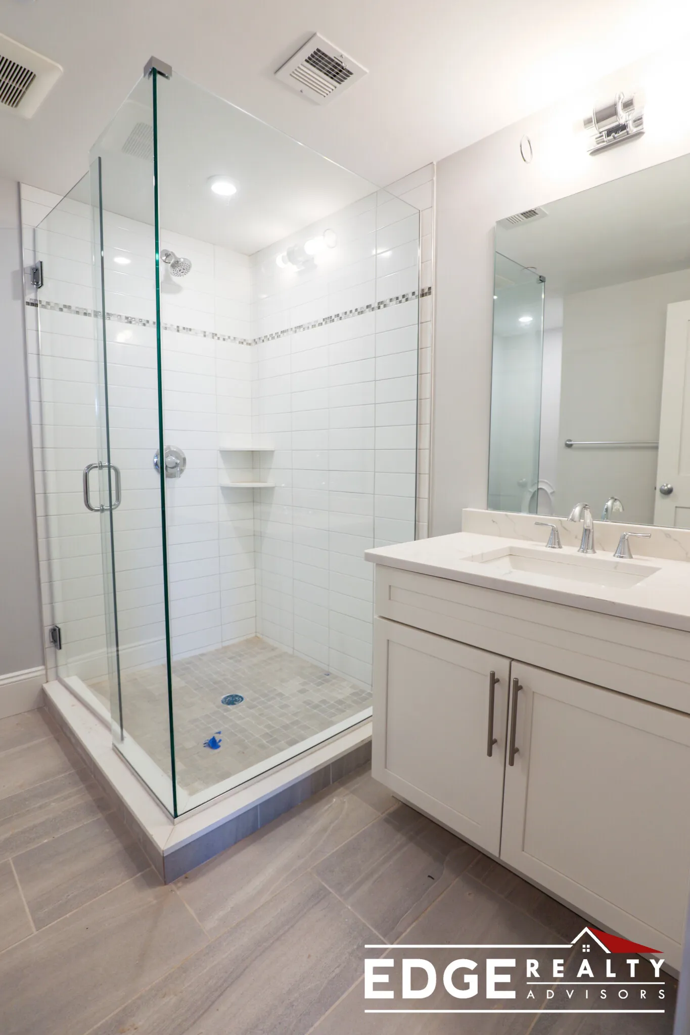 5 bed, 3 bath apartment for rent at 80 North Beacon St Unit 2, Allston — photo 5 of 12