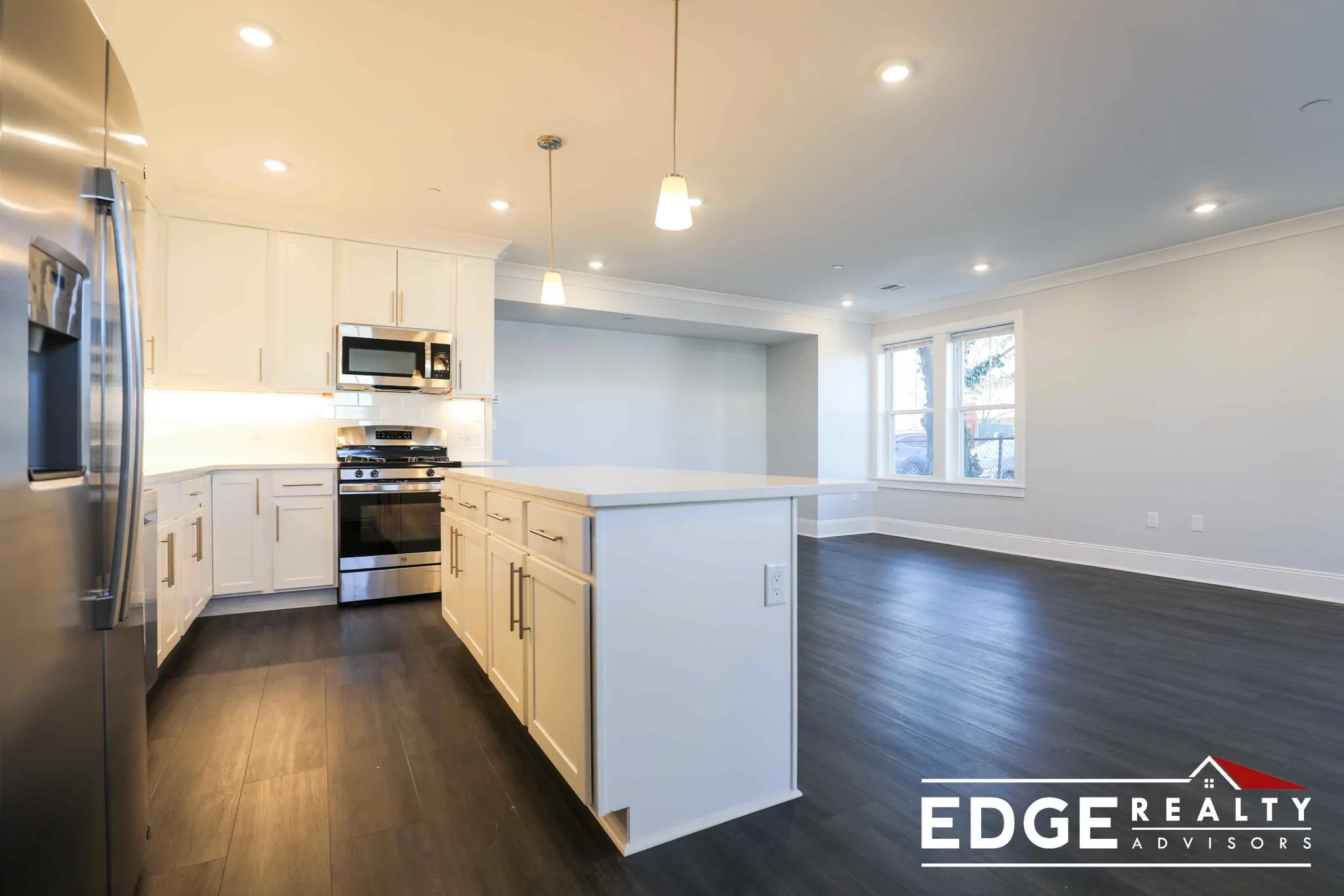 5 bed, 3 bath apartment for rent at 80 North Beacon St Unit 2, Allston — photo 1 of 12