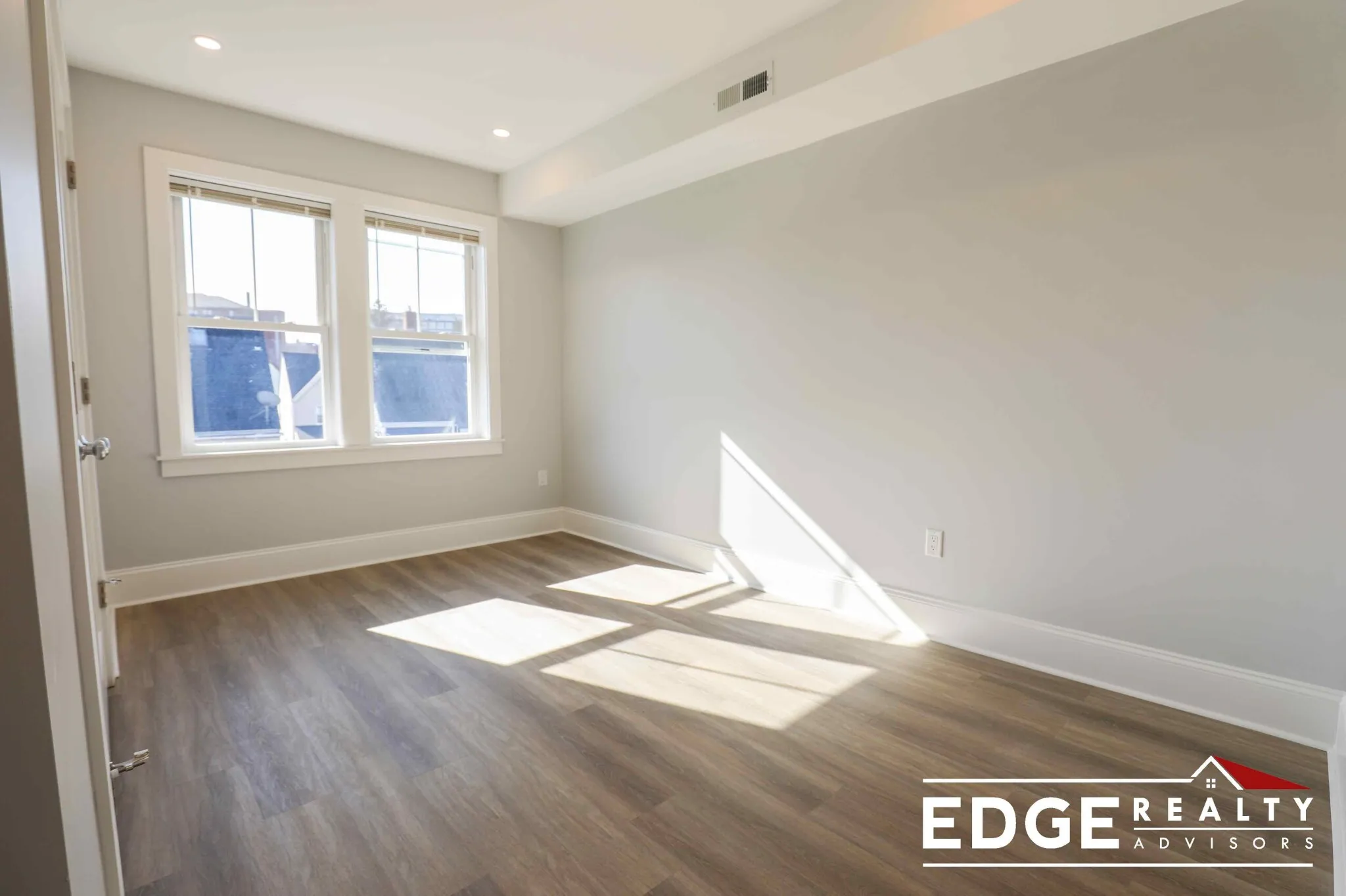 4 bed, 3 bath apartment for rent at 80 North Beacon St Unit 6, Allston — photo 12 of 13