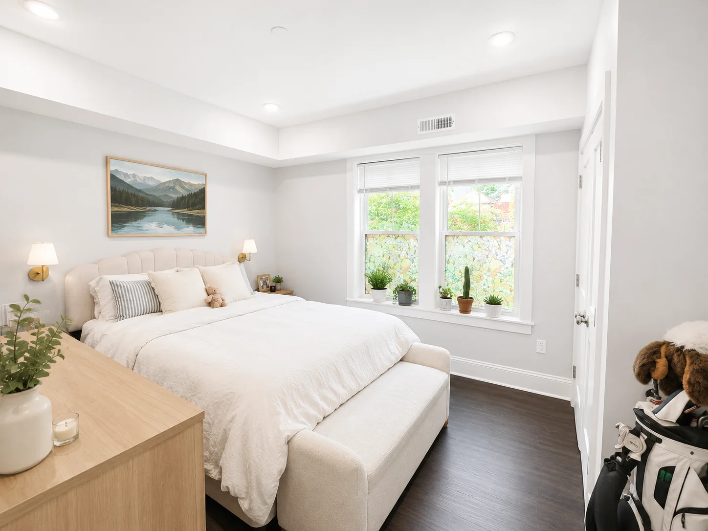 5 bed, 3 bath apartment for rent at 80 North Beacon Unit 1, Allston — photo 3 of 11