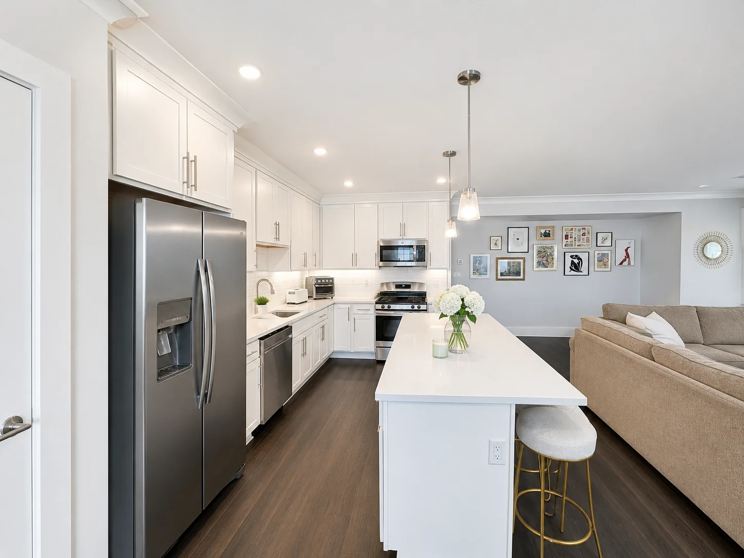5 bed, 3 bath apartment for rent at 80 North Beacon Unit 1, Allston — photo 2 of 11