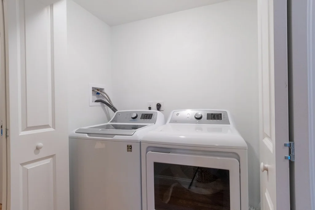 2 bed, 2 bath apartment for rent at 80 North Meadows Rd Unit 204, Medfield — photo 10 of 13