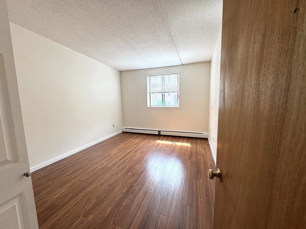 1 bed, 1 bath apartment for rent at 80 North Warren Unit 20, Woburn — photo 17 of 39