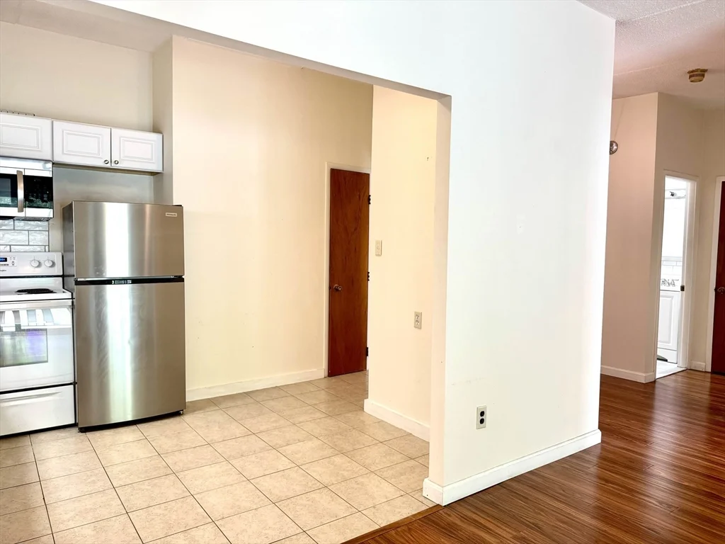 1 bed, 1 bath apartment for rent at 80 North Warren Unit 20, Woburn — photo 18 of 39