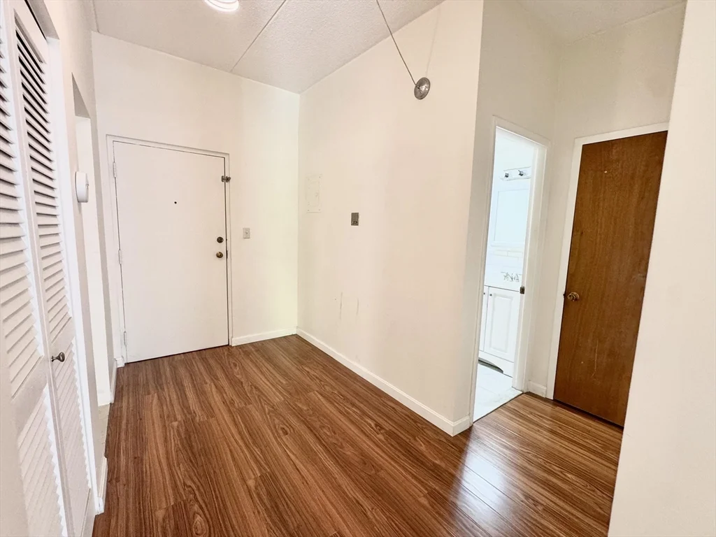 1 bed, 1 bath apartment for rent at 80 North Warren Unit 20, Woburn — photo 21 of 39