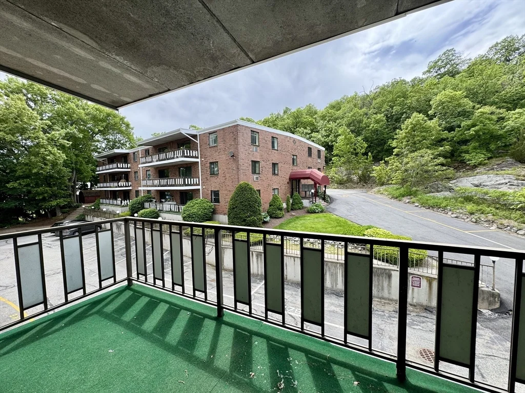 1 bed, 1 bath apartment for rent at 80 North Warren Unit 20, Woburn — photo 34 of 39