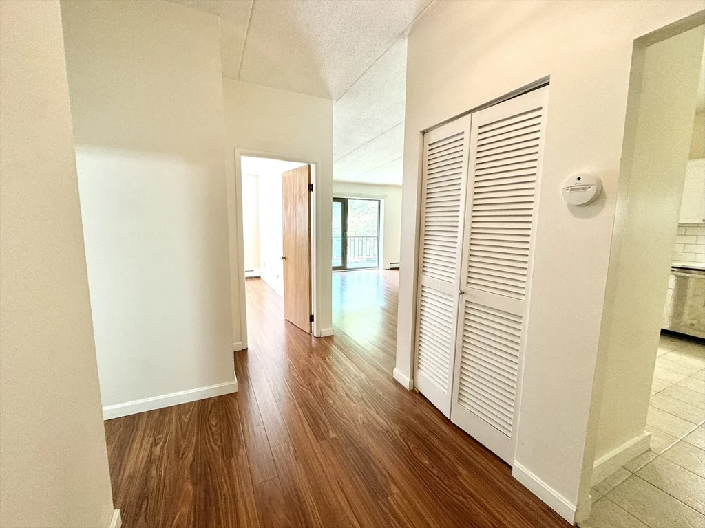 1 bed, 1 bath apartment for rent at 80 North Warren Unit 20, Woburn — photo 28 of 39