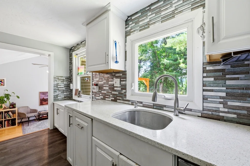 3 bed, 1 bath apartment for rent at 80 Old Mill Rd Unit 0, Shrewsbury — photo 8 of 36