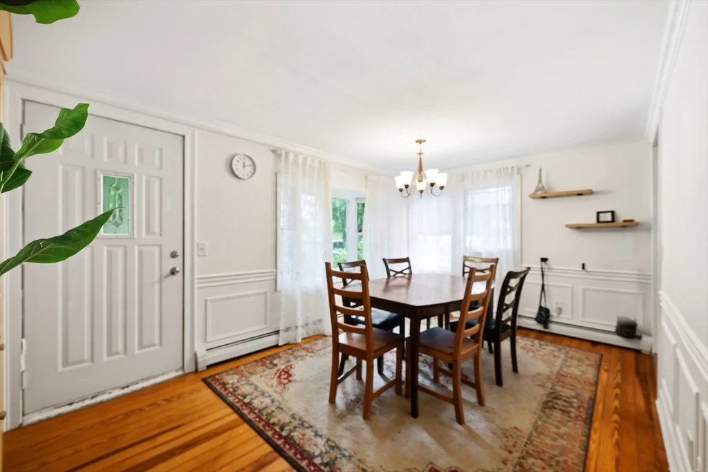 3 bed, 1 bath apartment for rent at 80 Old Mill Rd Unit 0, Shrewsbury — photo 2 of 36