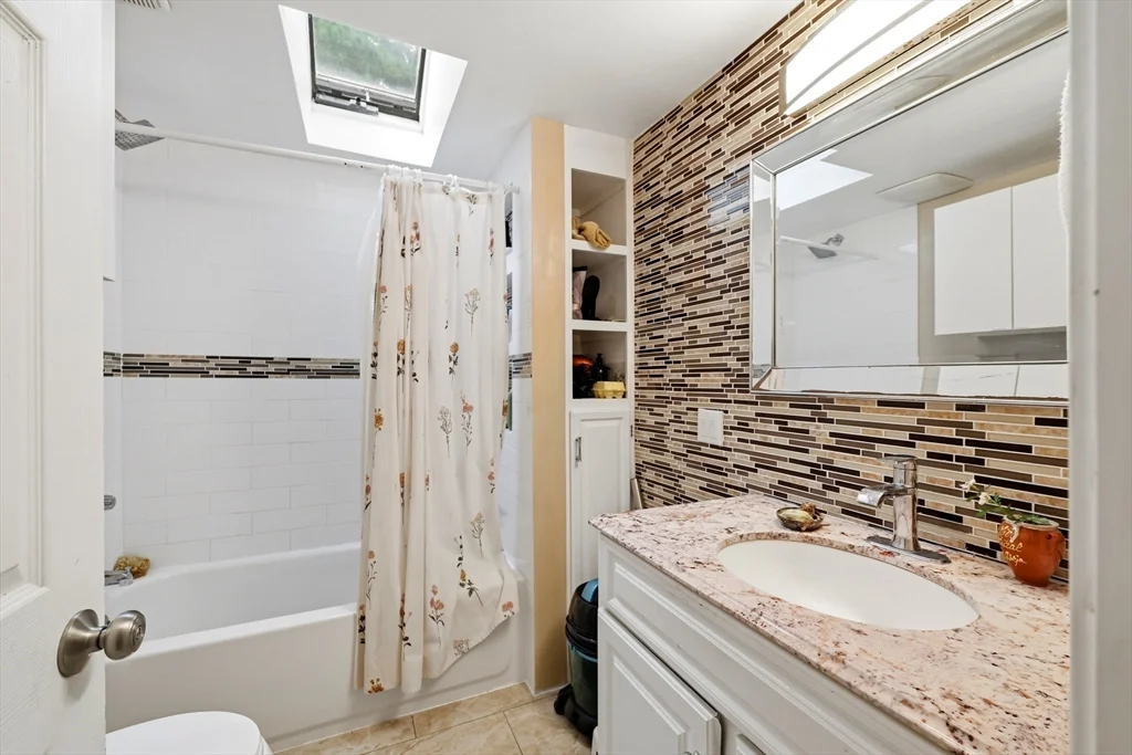 3 bed, 1 bath apartment for rent at 80 Old Mill Rd Unit 0, Shrewsbury — photo 15 of 36