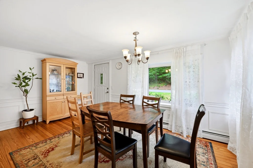 3 bed, 1 bath apartment for rent at 80 Old Mill Rd Unit 0, Shrewsbury — photo 4 of 36