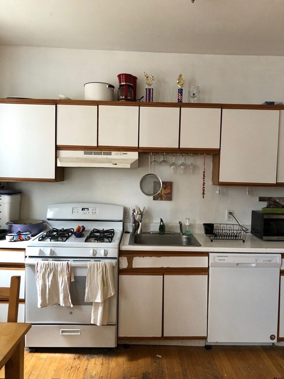 1 bed, 1 bath apartment for rent at 80 Orleans St Unit 1, East Boston — photo 13 of 14