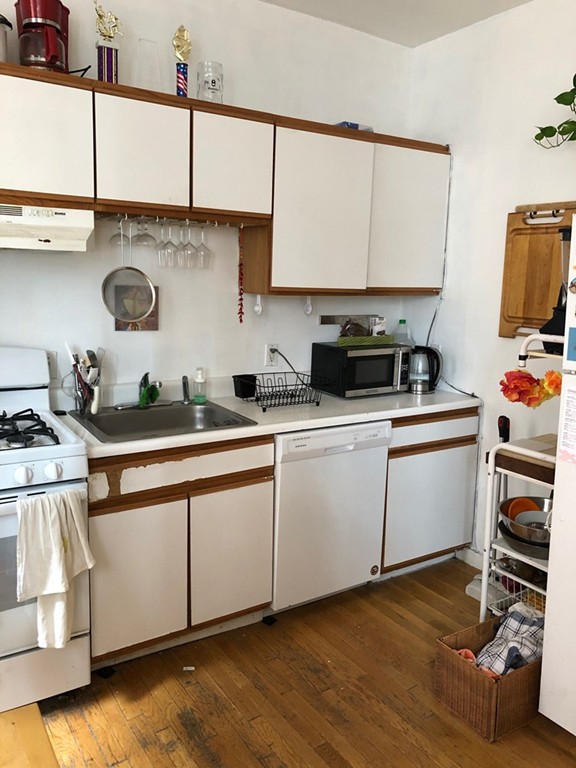1 bed, 1 bath apartment for rent at 80 Orleans St Unit 1, East Boston — photo 12 of 14