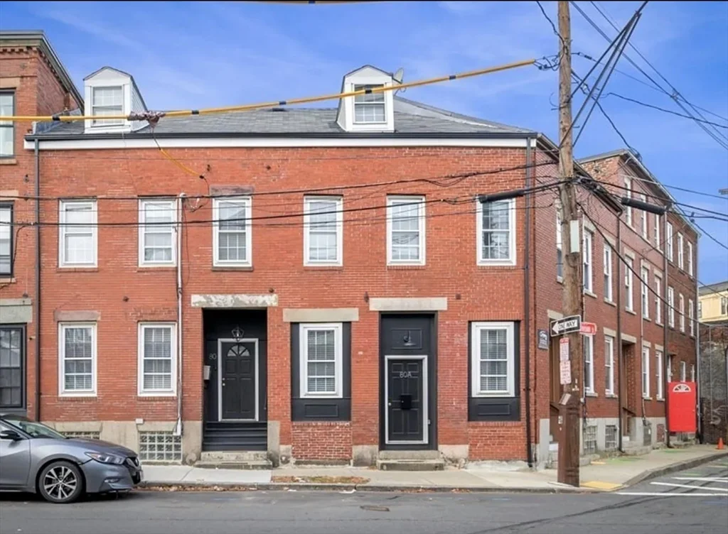 4 bed, 1 bath apartment for rent at 80 Park St Unit 1, Chelsea — photo 1 of 11