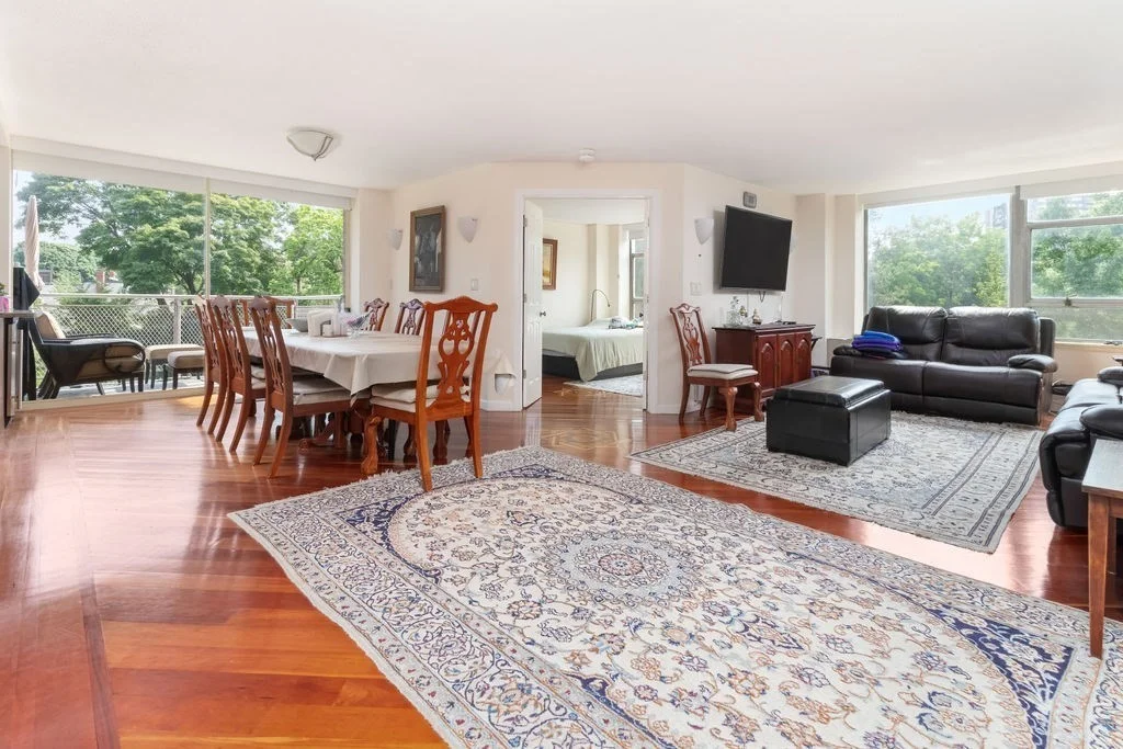 3 bed, 2 bath apartment for rent at 80 Park St Unit 32, Brookline — photo 2 of 16