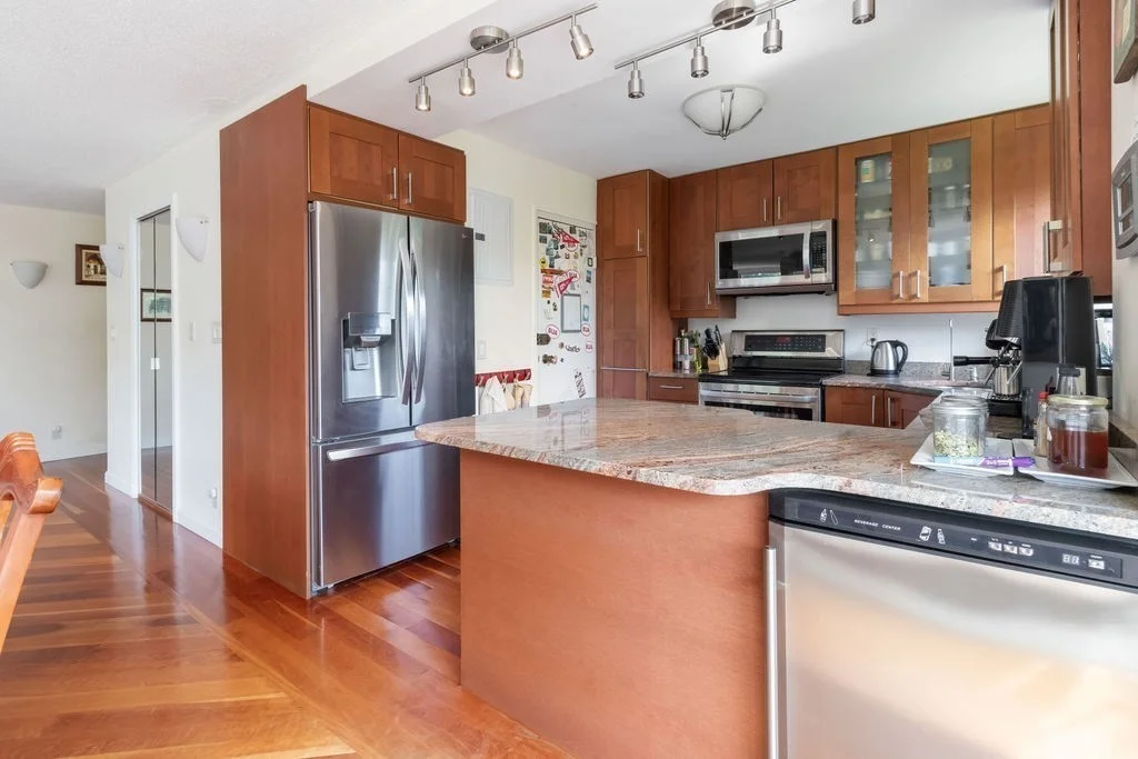 3 bed, 2 bath apartment for rent at 80 Park St Unit 32, Brookline — photo 6 of 16