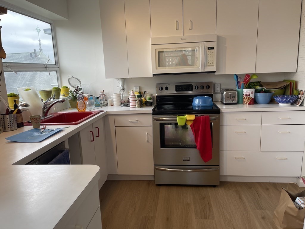 3 bed, 2 bath apartment for rent at 80 Park St Unit 74, Coolidge Corner — photo 9 of 15