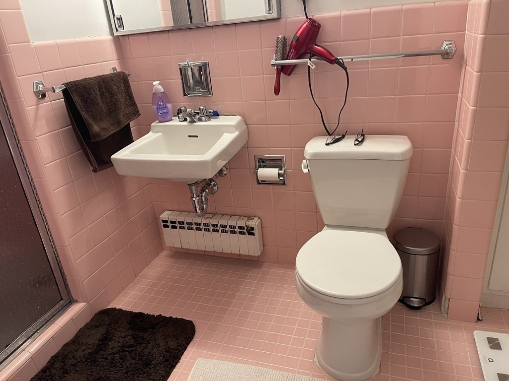 3 bed, 2 bath apartment for rent at 80 Park St Unit 74, Coolidge Corner — photo 15 of 15