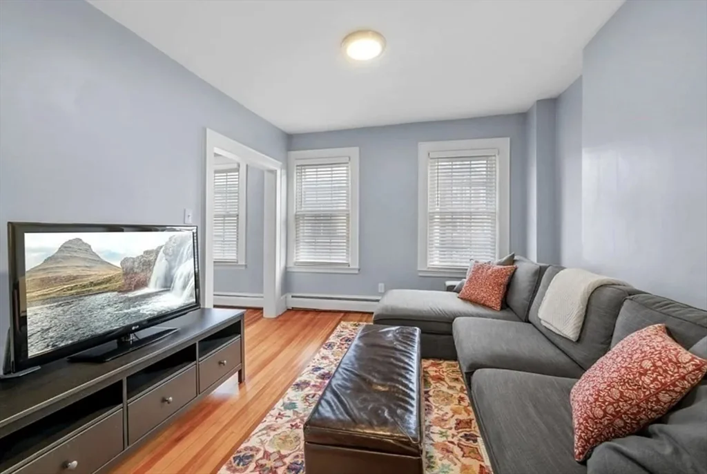 3 bed, 1 bath apartment for rent at 80 Park St Unit A, Chelsea — photo 2 of 11