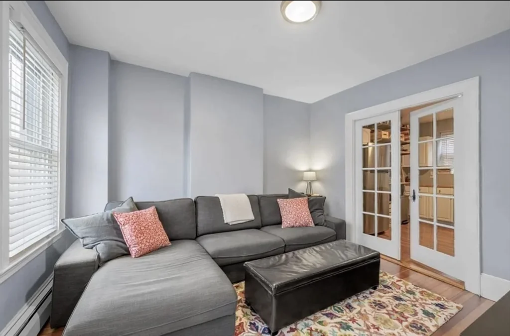 3 bed, 1 bath apartment for rent at 80 Park St Unit A, Chelsea — photo 1 of 11