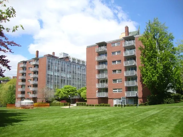 2 bed, 2 bath apartment for rent at 80 Park Unit 54, Coolidge Corner — photo 11 of 12