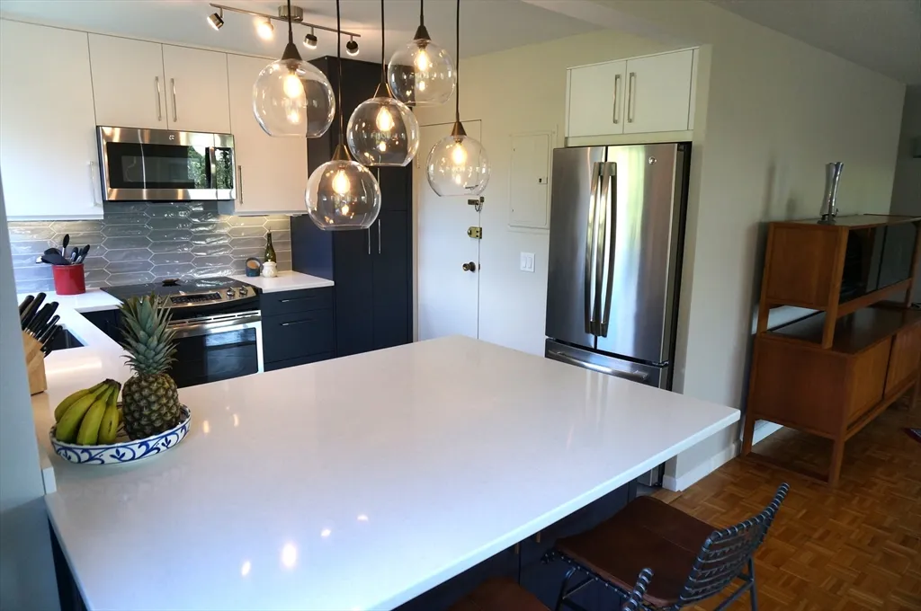 2 bed, 2 bath apartment for rent at 80 Park Unit 54, Coolidge Corner — photo 5 of 12