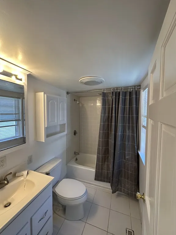 3 bed, 3 bath apartment for rent at 80 Parker Hill Ave Unit 80, Mission Hill — photo 8 of 9